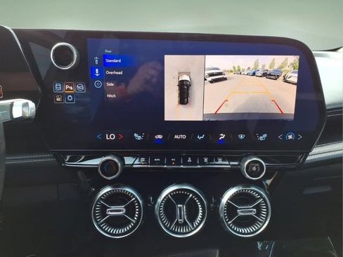 Used 2024 Chevrolet Blazer EV LT AWD/4WD image 20