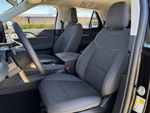 New 2026 Ford Explorer Active image 21