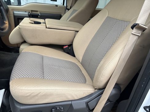 Used 2014 Ford F250 XLT w/ XLT Value Package image 27