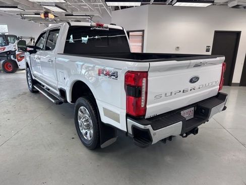 Used 2024 Ford F250 Lariat w/ Chrome Package image 11