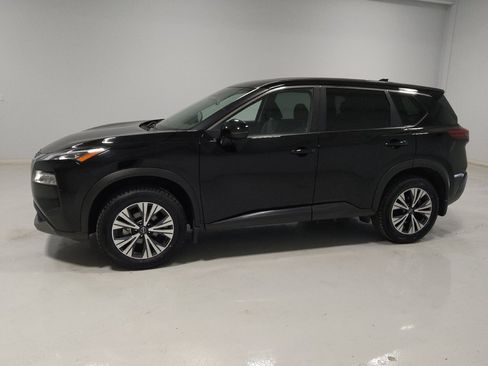 Used 2023 Nissan Rogue SV AWD/4WD image 3