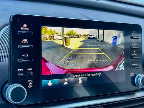 Used 2022 Honda Accord Sport image 17