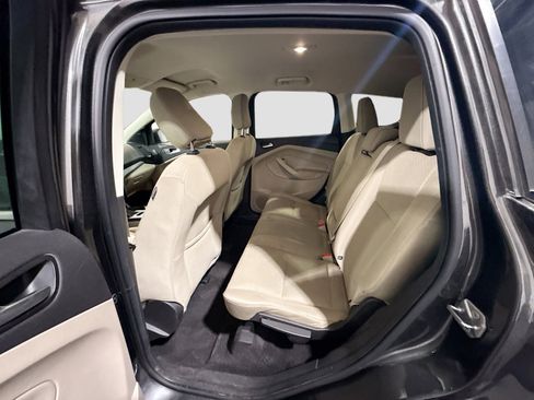 Used 2018 Ford Escape SE image 17