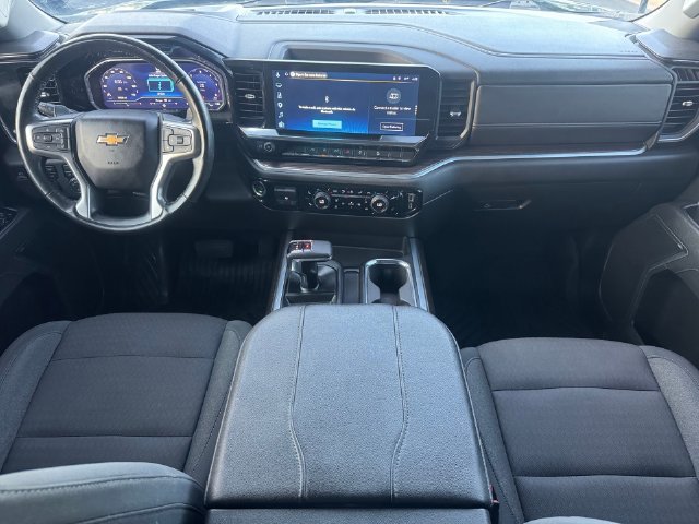 Used 2025 Chevrolet Silverado 1500 LT AWD/4WD image 23