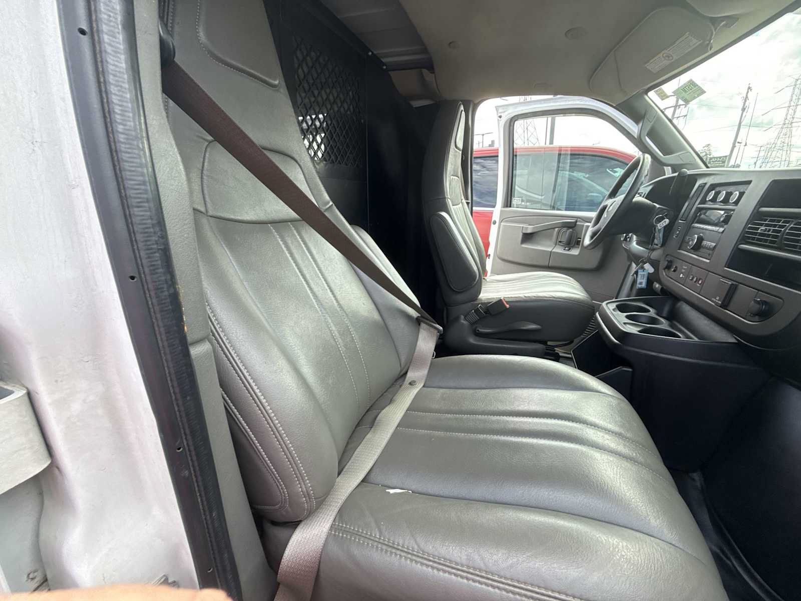 Used 2019 Chevrolet Express 2500 w/ Driver Convenience Package RWD image 22
