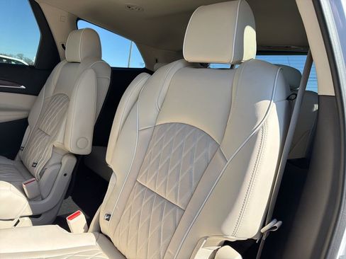 Used 2023 Buick Enclave Avenir w/ Avenir Technology Package image 13