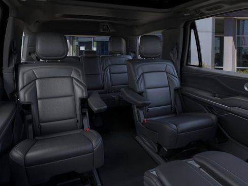 New 2025 Lincoln Navigator Reserve w/ Jet Appearance Package image 34