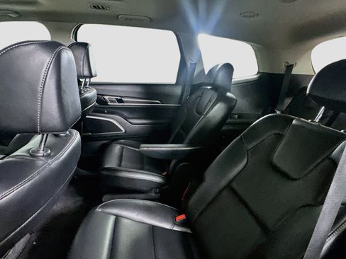 Used 2025 Kia Telluride S AWD/4WD image 29