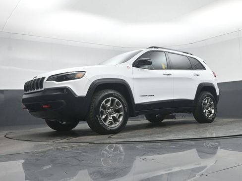 Used 2022 Jeep Cherokee Trailhawk w/ Premium Leather Package image 53