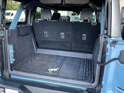 Used 2023 Ford Bronco Badlands w/ Sasquatch Package AWD/4WD image 32