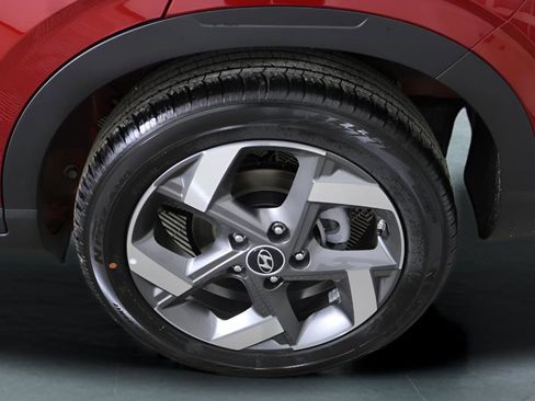 New 2025 Hyundai Venue Limited FWD image 11