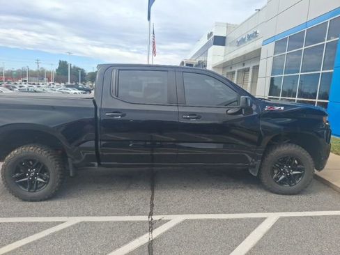 Used 2021 Chevrolet Silverado 1500 LT Trail Boss w/ Convenience Package II image 7