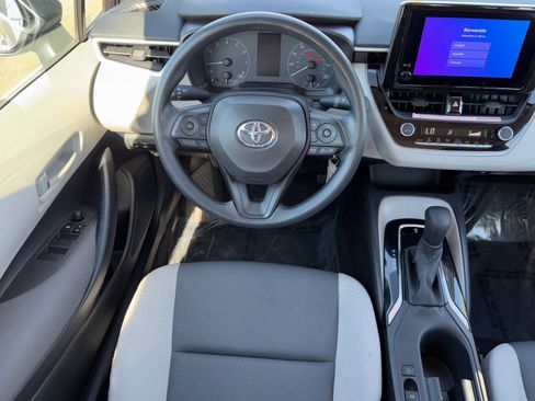 Certified 2025 Toyota Corolla LE image 15