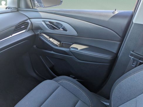 Used 2020 Chevrolet Traverse LS w/ LPO, Black Accent Package FWD image 16