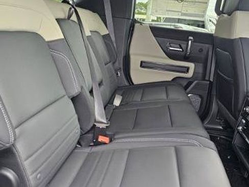 New 2026 GMC Hummer EV 2X image 27