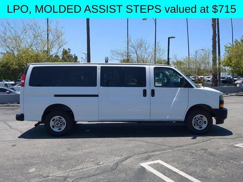 Used 2022 GMC Savana 3500 LS RWD image 10