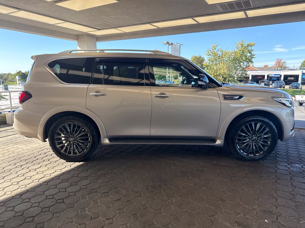 Used 2022 INFINITI QX80 Luxe AWD/4WD image 5