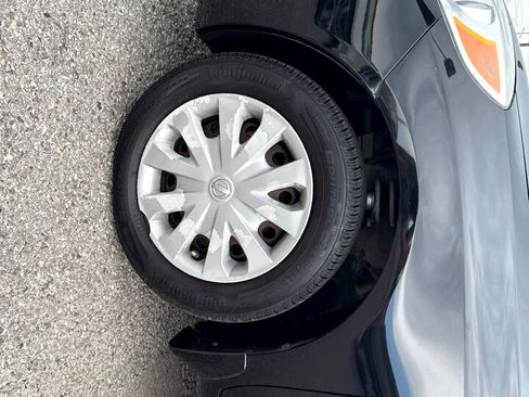 Used 2013 Nissan Versa S image 20