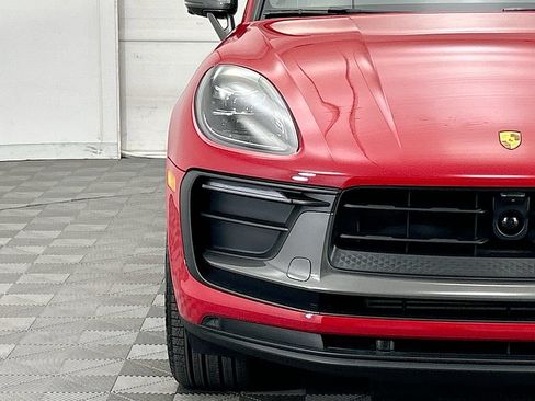 Used 2026 Porsche Macan AWD/4WD image 12