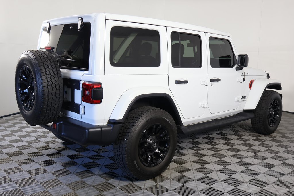 Used 2021 Jeep Wrangler Unlimited Sahara AWD/4WD image 4