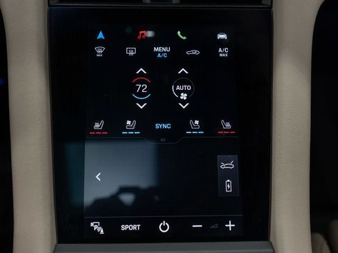 Used 2022 Porsche Taycan RWD image 30