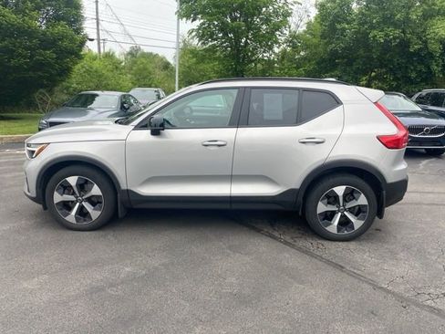 Used 2023 Volvo XC40 B5 Plus w/ Climate Package AWD/4WD image 8