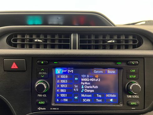 Used 2013 Toyota Prius C Three image 18