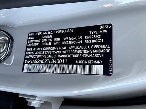 Certified 2026 Porsche Macan S image 41