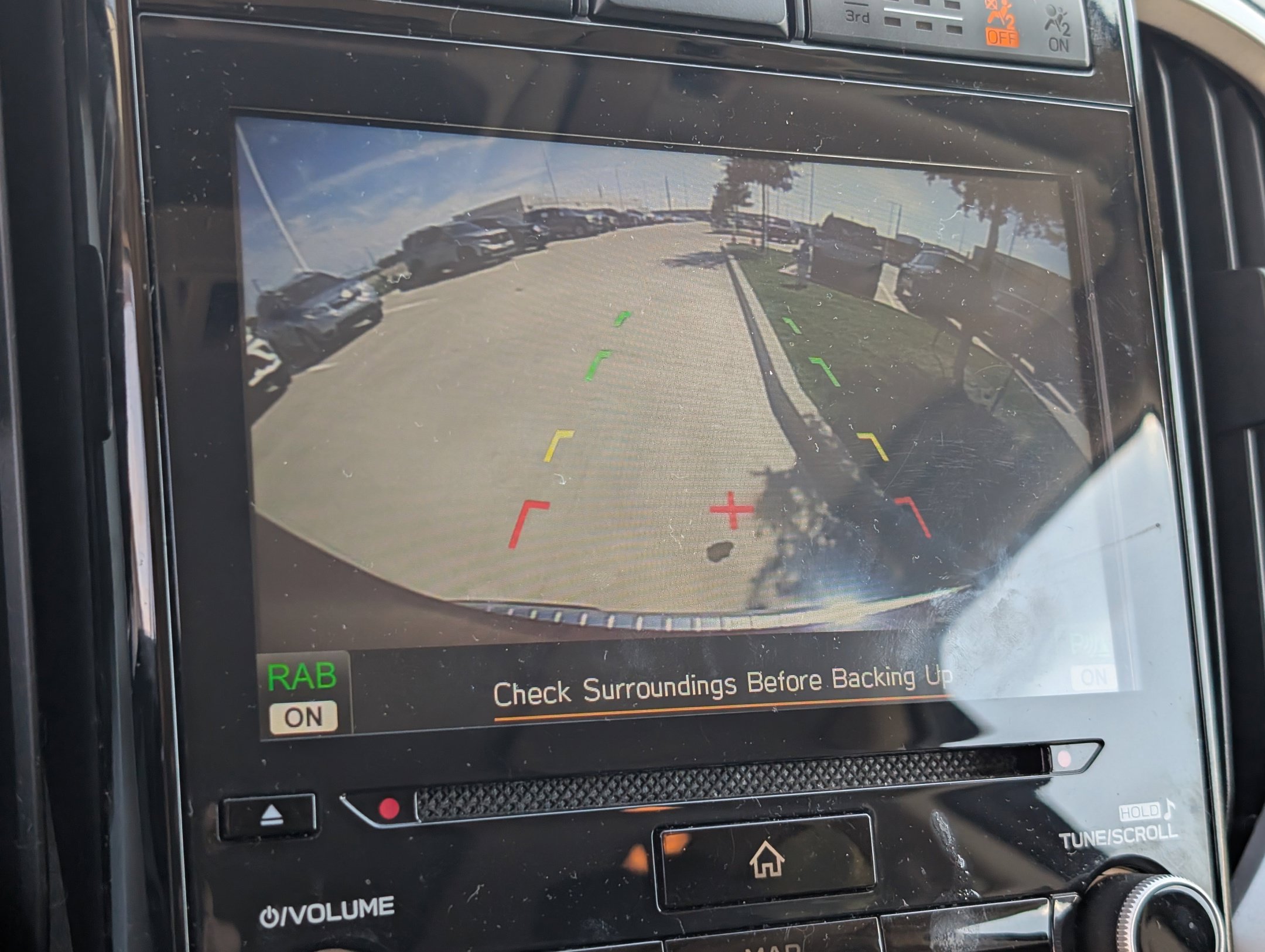 Used 2022 Subaru Ascent Limited w/ Technology Package AWD/4WD image 18