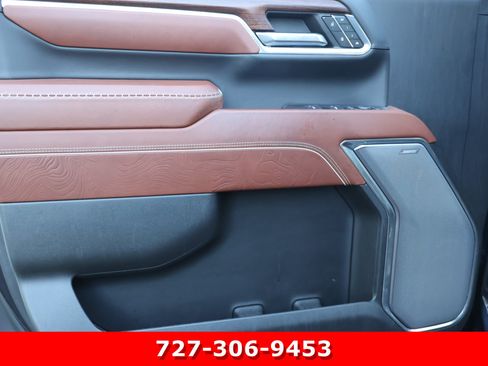 Used 2024 GMC Sierra 2500 Denali Ultimate w/ Max Trailering Package AWD/4WD image 14