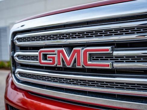 Used 2015 GMC Canyon SLE RWD image 12