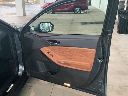 Used 2020 Toyota Avalon Limited w/ Advanced Safety Package image 27