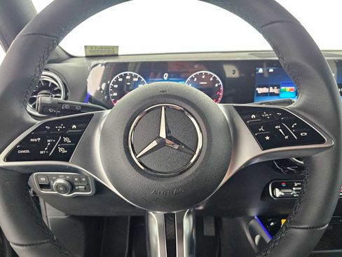 New 2026 Mercedes-Benz GLB 250 image 22