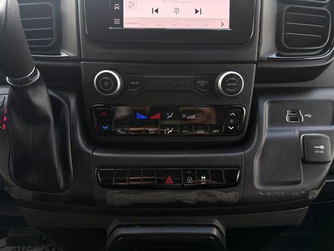 Used 2023 RAM ProMaster 2500 image 30