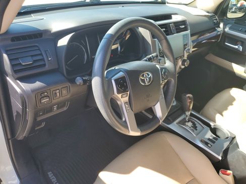 Used 2020 Toyota 4Runner Limited image 12
