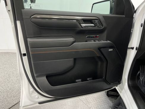 Used 2023 GMC Sierra 1500 AT4 w/ Technology Package image 15