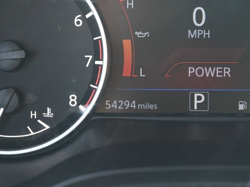 Used 2023 Nissan Maxima SR w/ Sport Mat Group image 16