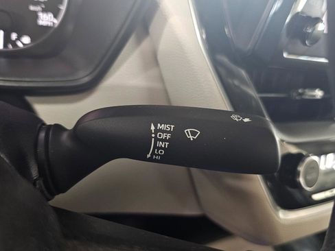 Used 2023 Toyota Corolla LE FWD image 28