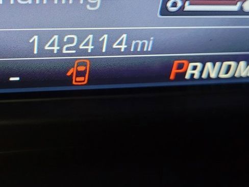 Used 2015 GMC Yukon SLT w/ Open Road Package image 3