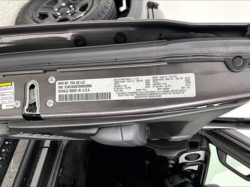 Used 2025 Jeep Wrangler Sport AWD/4WD image 43