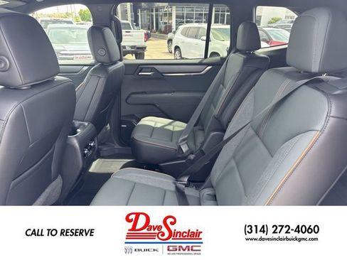 New 2026 GMC Acadia AT4 w/ Luxury Package AWD/4WD image 23