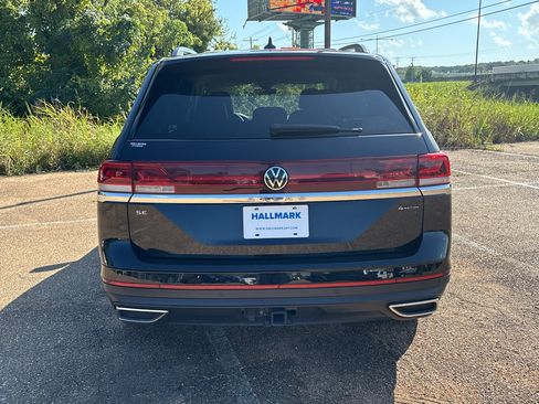 Used 2025 Volkswagen Atlas SE AWD/4WD image 5