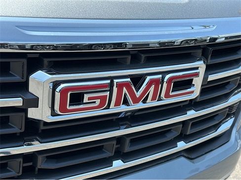 New 2025 GMC Acadia Elevation image 35