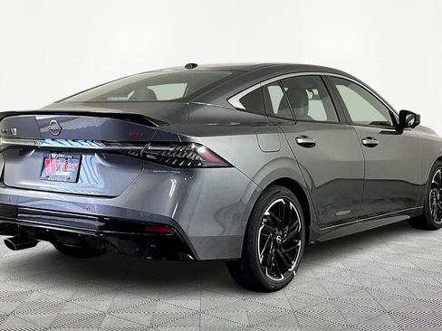 New 2026 Nissan Sentra SR FWD image 7