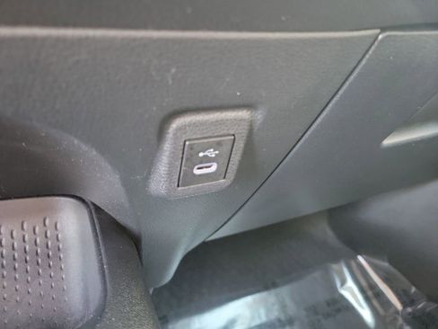 Used 2023 Toyota Corolla LE image 21