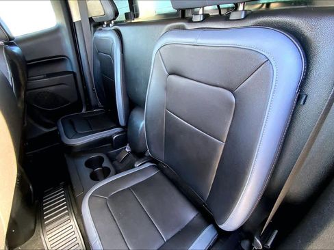 Used 2018 Chevrolet Colorado Z71 image 20