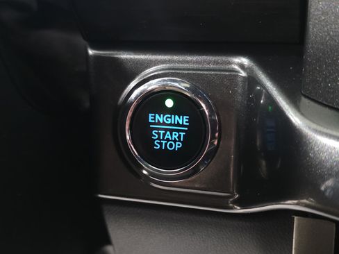Used 2022 Ford F150 XLT w/ Equipment Group 302A High AWD/4WD image 18