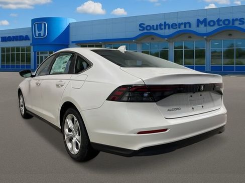 New 2026 Honda Accord SE image 3