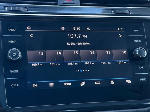 Certified 2022 Volkswagen Tiguan SE R-Line image 19