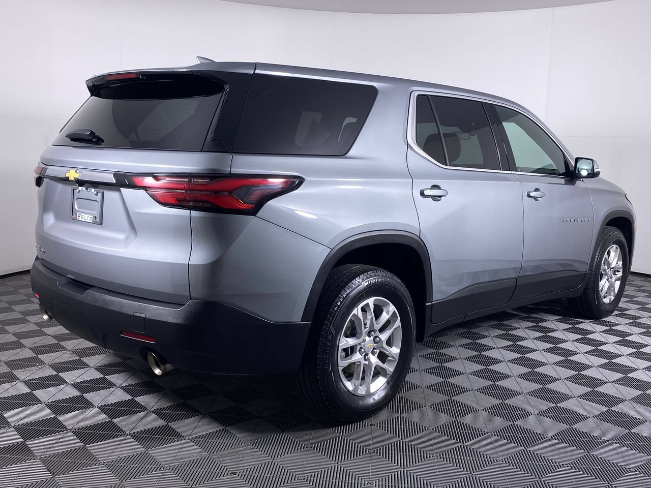 Certified 2023 Chevrolet Traverse LS w/ Safety Package AWD/4WD image 18